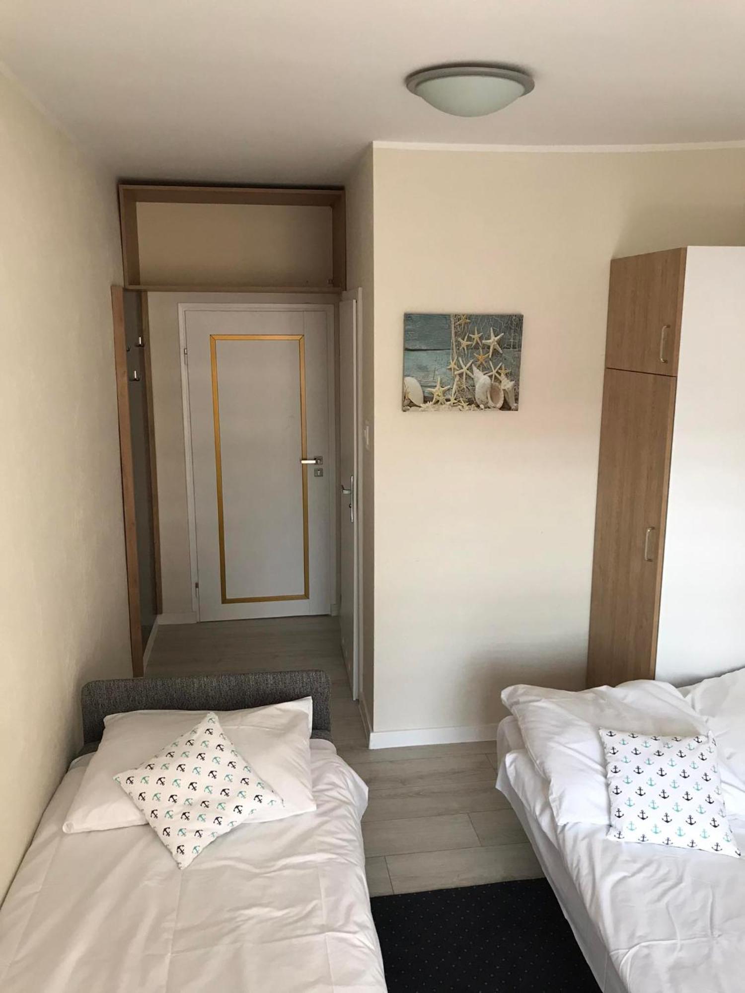 Pokoje Goscinne U Gracjana Wladyslawowo Bagian luar foto